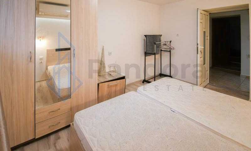 Дава се под наем Тристаен апартамент в София, Център - 76 кв.м за 499 € - Снимка #4