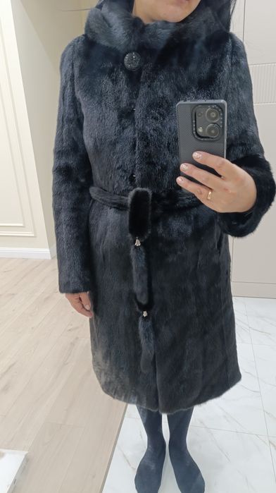 Продам норковую шубу