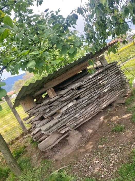 Cherestea de vânzare