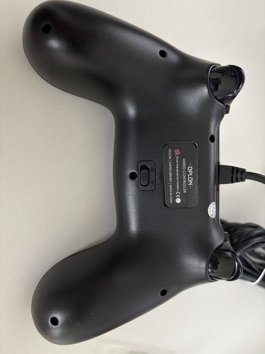 Два жични контролера Spartan Gear Oplon