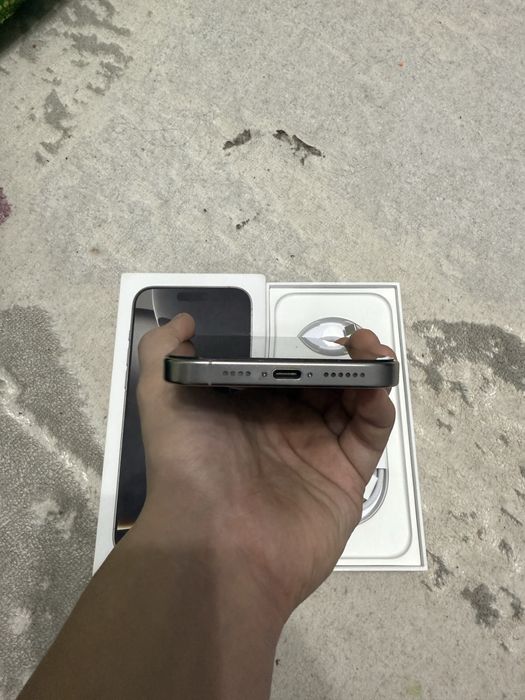 iPhone 16 pro max (256gb)