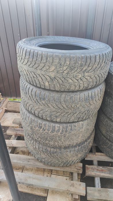 Продам 2 комплеката зимних шин, бу,