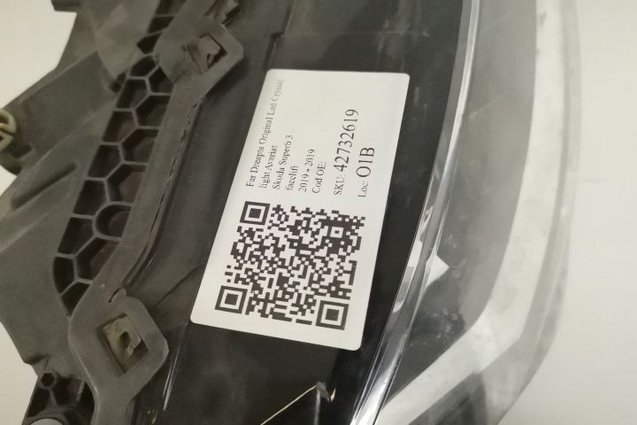 Far Dreapta Original Led Crystal light Avariat Skoda Superb 3 [facelif