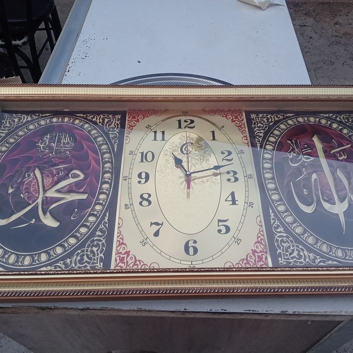 Зур холатда сотилади. Нарсалар куп