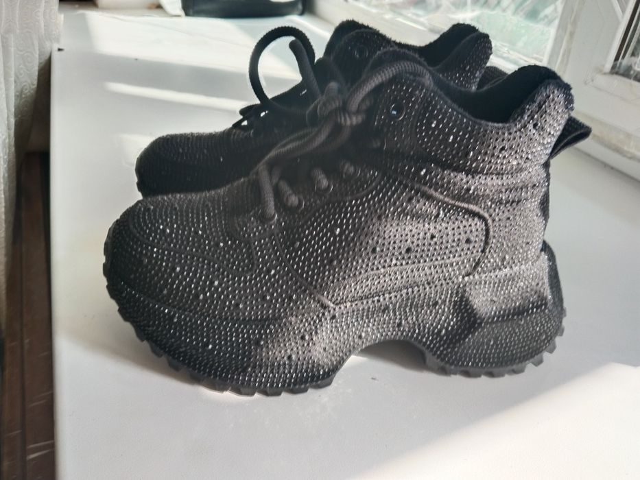 Крутые кроссовки