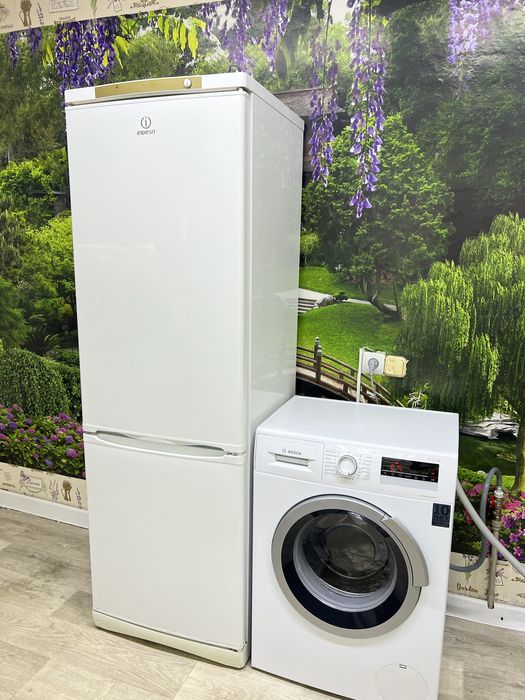 Продам Холодильник с Машинкой