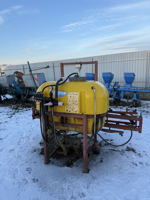 Vand sau schimb utilaje agricole!