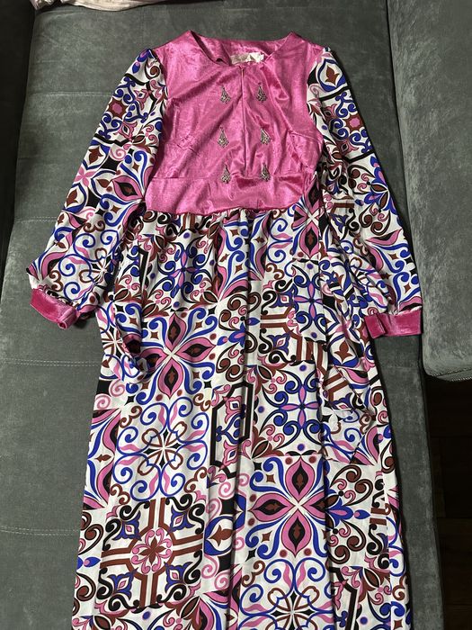 продам продам платья .