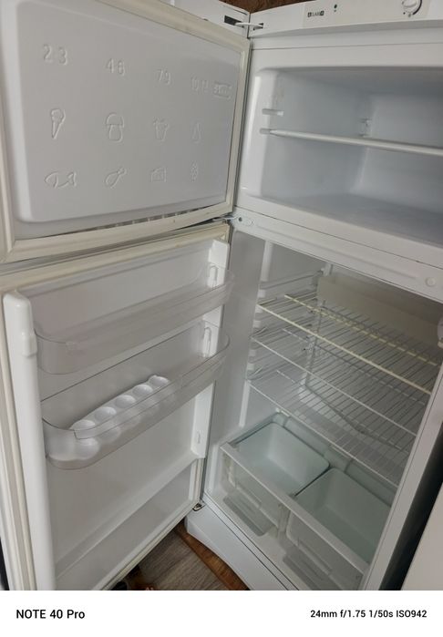 Продам холадильник индезит