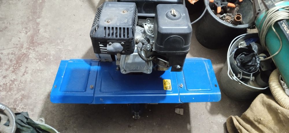 Мотоблок " Крот " Продам.