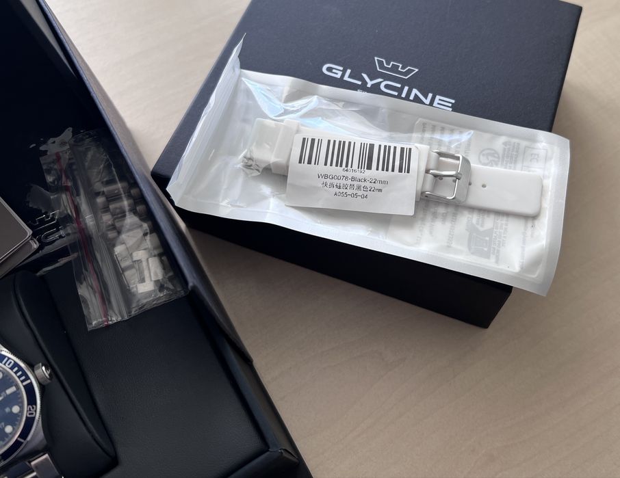 Като НОВ Glycine Combat Sub  300m GL0337 36mm Кутия Документи