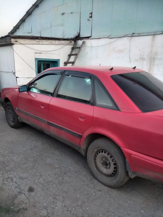 Продам Ауди 100с.состояние удовлетворительное.