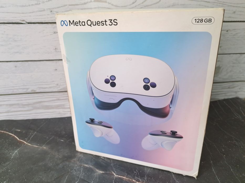 Продам VR гарнитура META QUEST 3S (идеал)