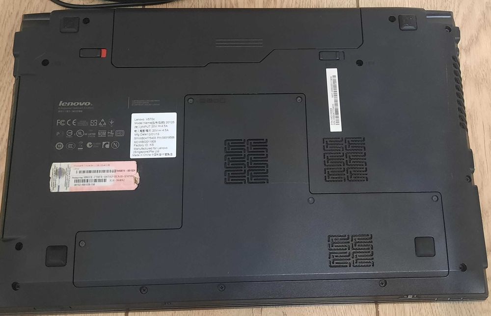 Notebook Lenovo V570C в рабочем состоянии