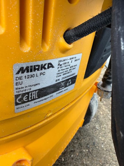 Șlefuitor pereți Girafa Mirka leros 950 si aspirator  de 1230 l pc