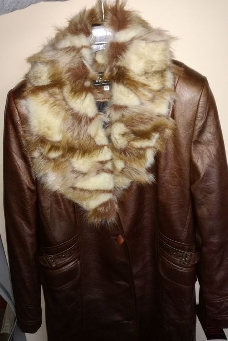 Дамско кожено палто