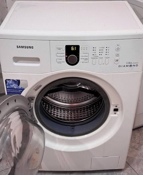 Продам стиральную машинку автомат