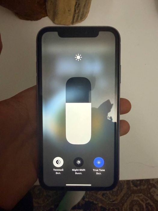 Продам 11 айфон