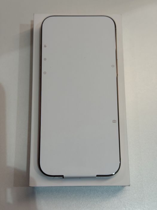 Vand Iphone 16 Pro Max