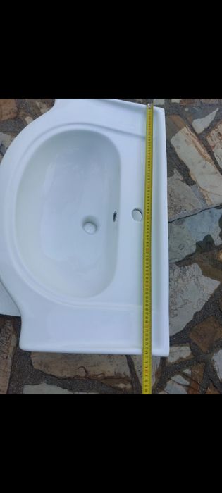 Мивка сванена от баня