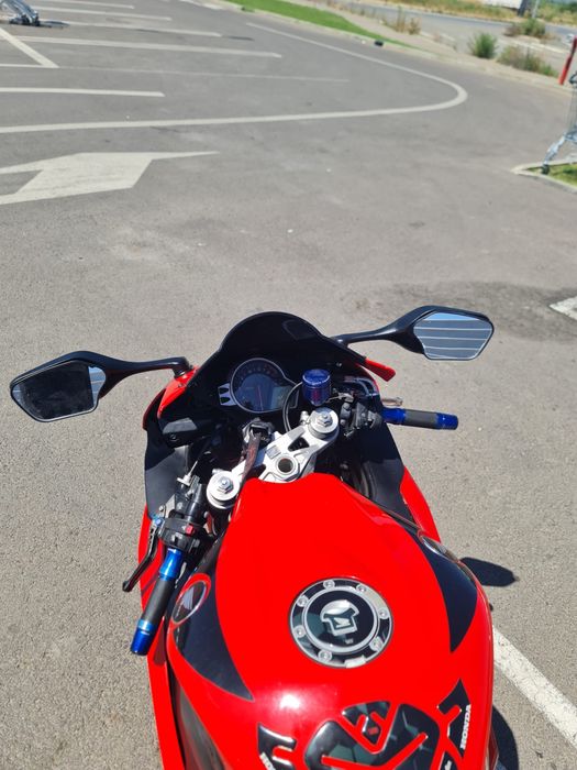Honda cbr 1000rr fireblade