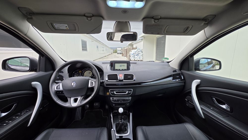 Renault Megane Bose Edition an 2011 euro 5 187000 km 1.9 dci