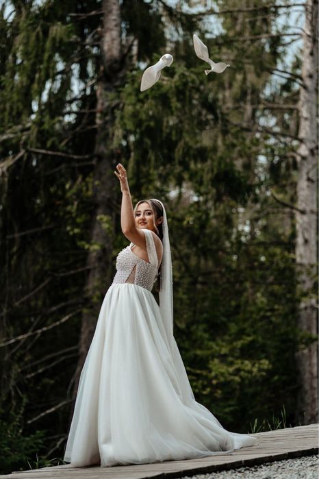 Vand rochie de mireasa