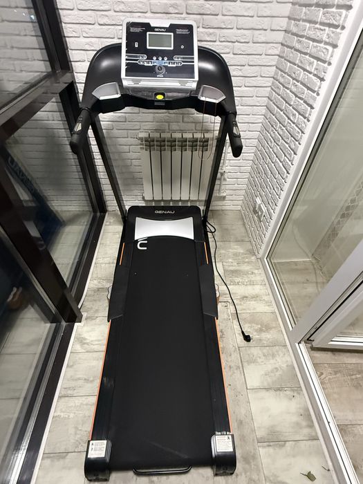 Беговая дорожка GENAU EVALUTION M800