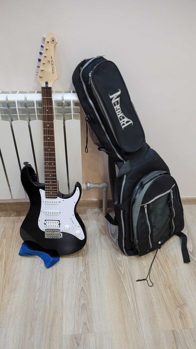 Электрогитара Yamaha Pacifica 012 с чехлом