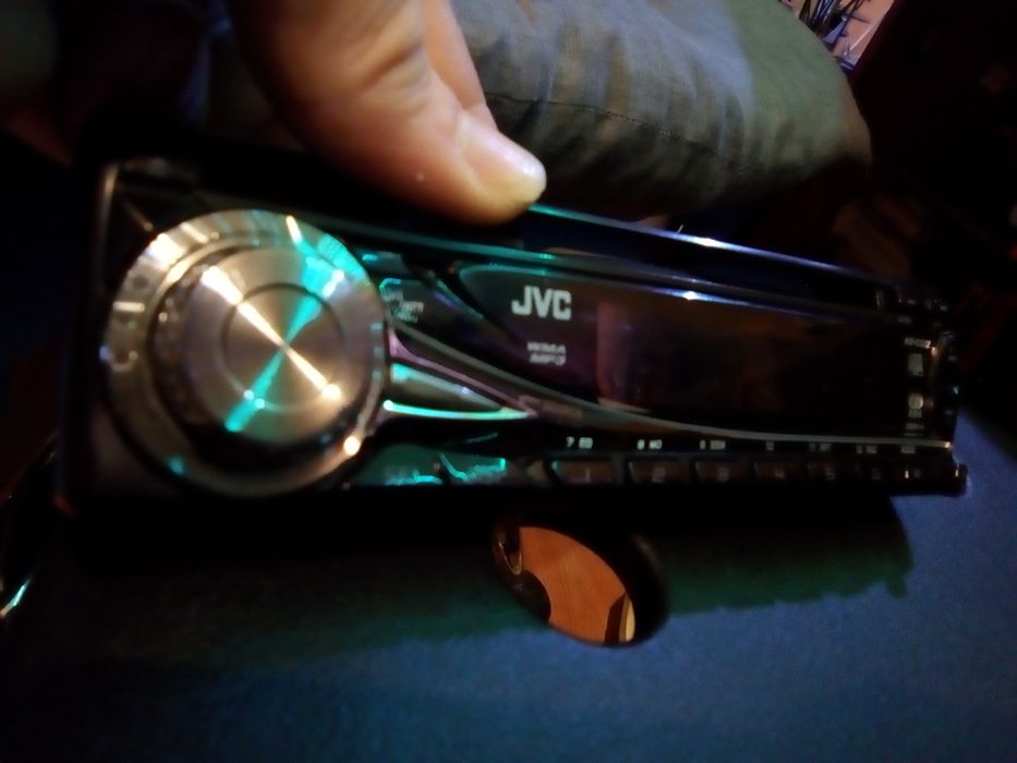 Fata Radio CD JVC auto detașabila