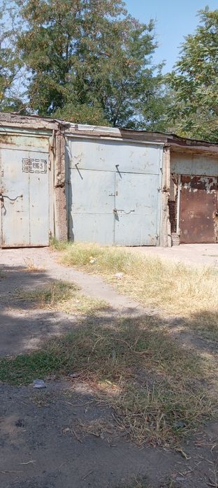 Продаётся гараж и все что в гараже.