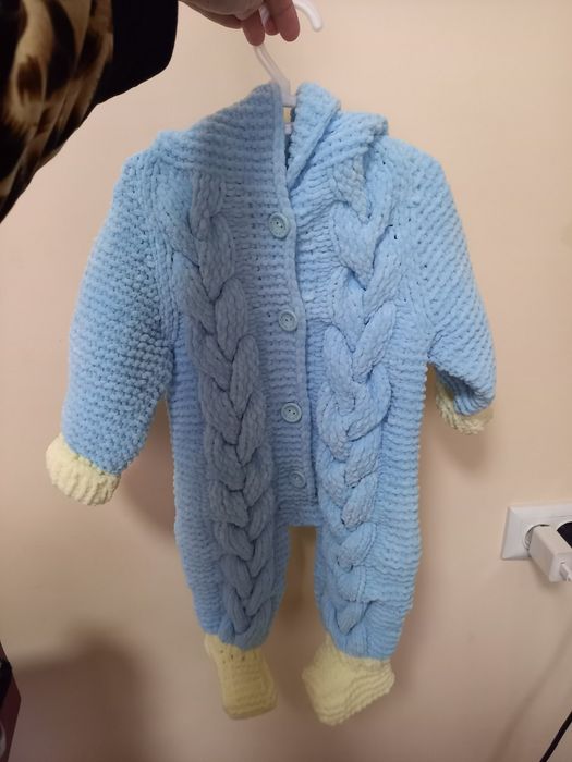 Продаются вязаные детские вещи