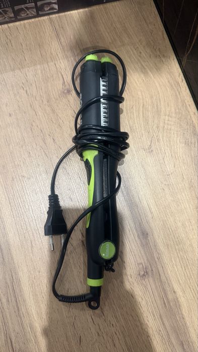 Продам плойку для волос за 2000