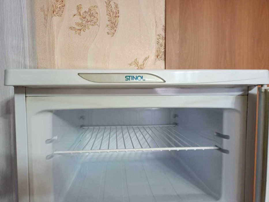 Продам два современных , рабочих  холодильника