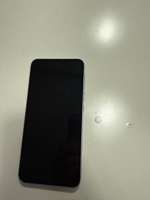 Samsung A55 5G телефон
