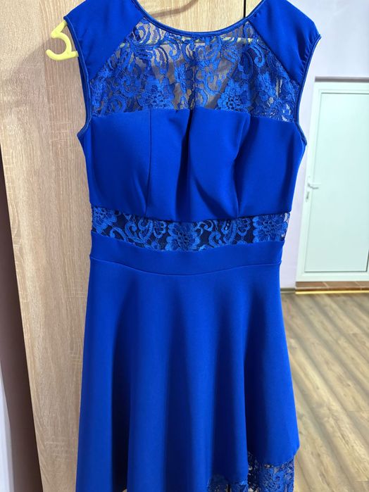 Роклите са обличани  веднъж