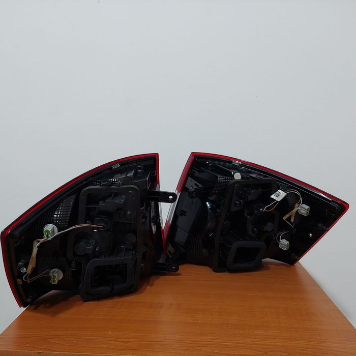 Lampa stop spate stanga/dreapta pentru Skoda Octavia III (becuri) 1,0-