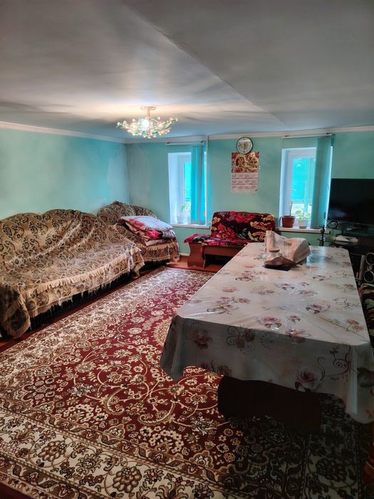 Продается двух этажный дом