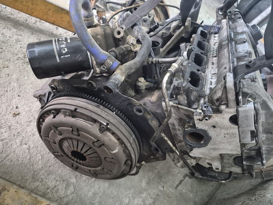 Запчасти двигатель на ауди