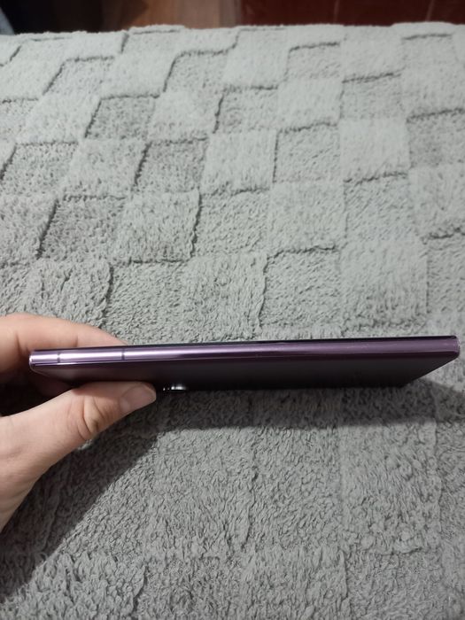 Schimb S22 Ultra Burgundy