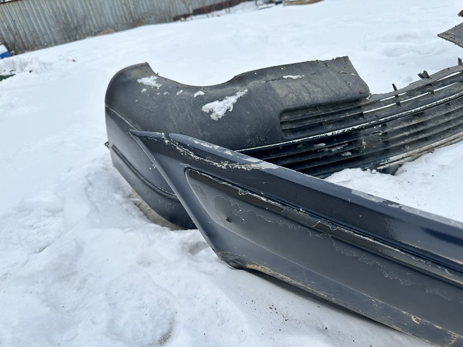 Продам бампер  ауди 100