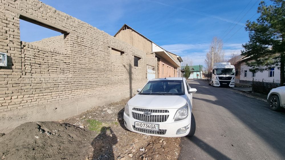 Chinobotda uy sotiladi sirochna