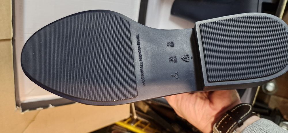 Cizmulițe  noi nr.38