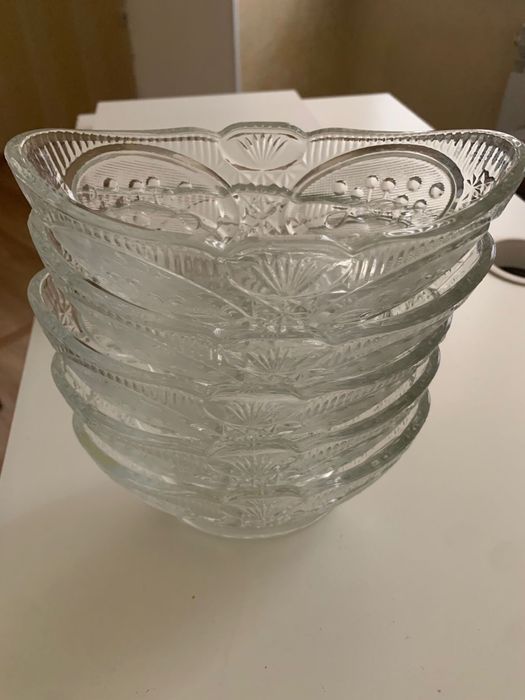 Салатницы и фужеры