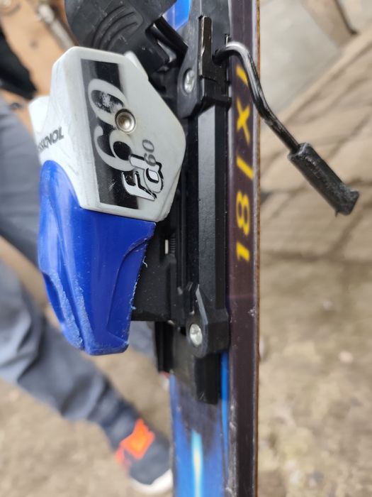 Два вида използвани ски