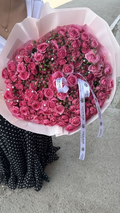 Продаются кумтовые розы,за 20 отдам