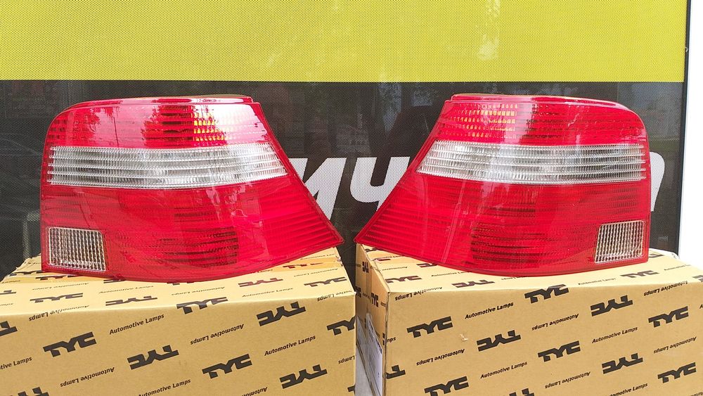 Golf 4 Стопове Голф 4 Стоп  бял мигач  Хетчбек или Комби