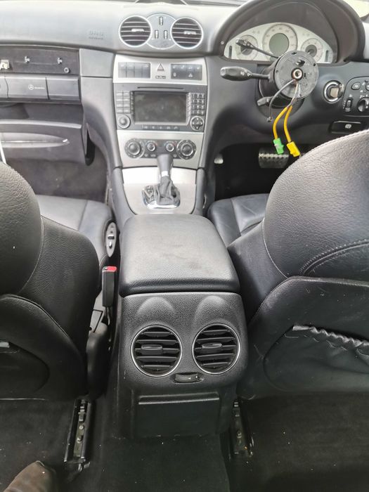 dezmembrez Mercedes CLK AMG W209 facelift/bara fata AMG/bara spate CLK