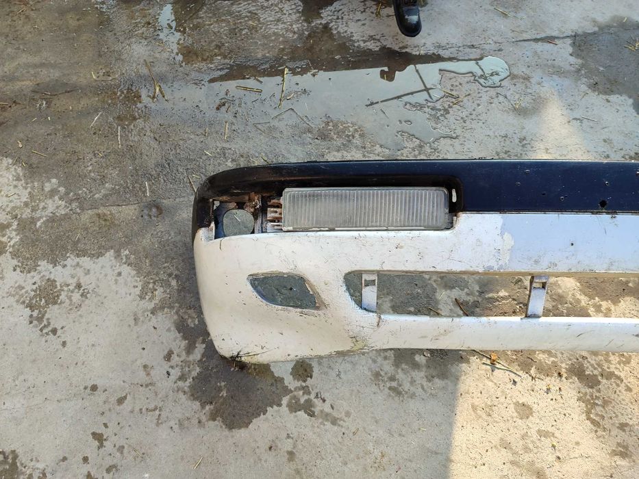 Бампер передний Ауди 80-90