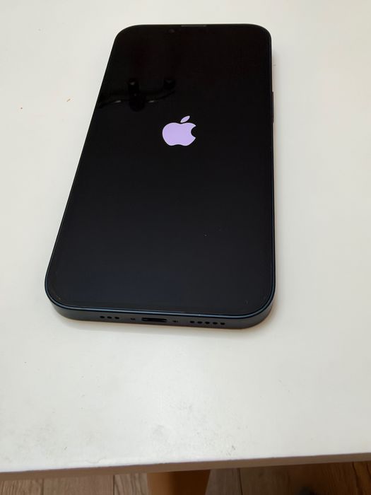 iPhone 13 midnight 128 gb